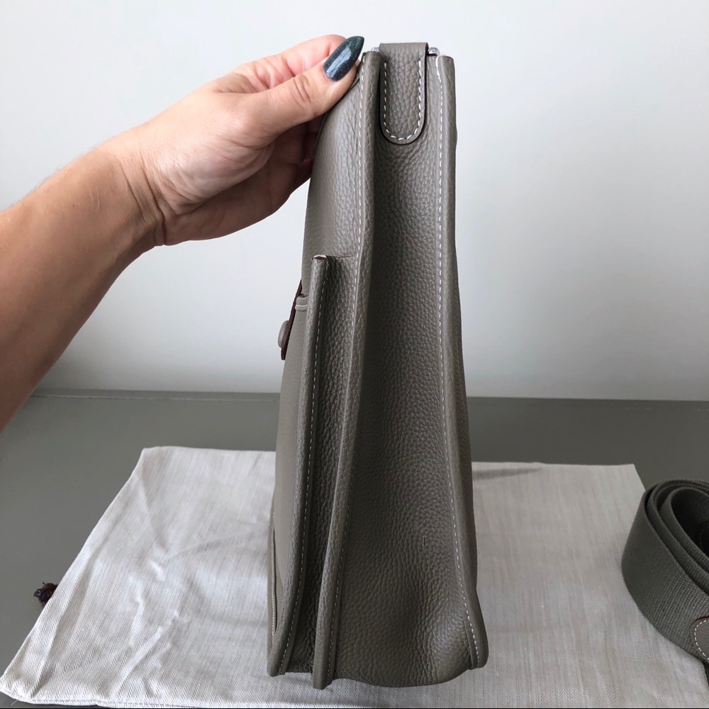 ❗️sold❗️Hermès Clemence Evelyn III PM in Etoupe - Picture 5 of 8